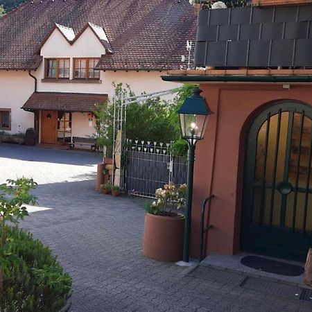Pension - Gaestehaus Zum Pfaelzerwald Hinterweidenthal Eksteriør bilde