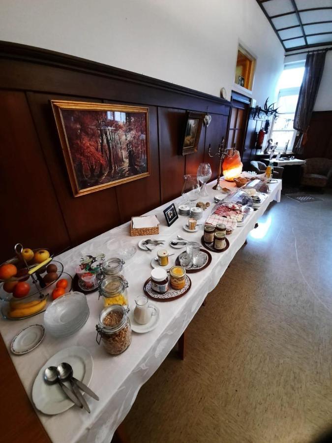 Pension - Gaestehaus Zum Pfaelzerwald Hinterweidenthal Eksteriør bilde