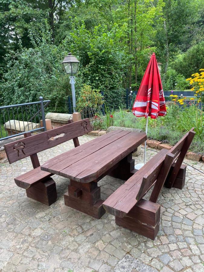Pension - Gaestehaus Zum Pfaelzerwald Hinterweidenthal Eksteriør bilde