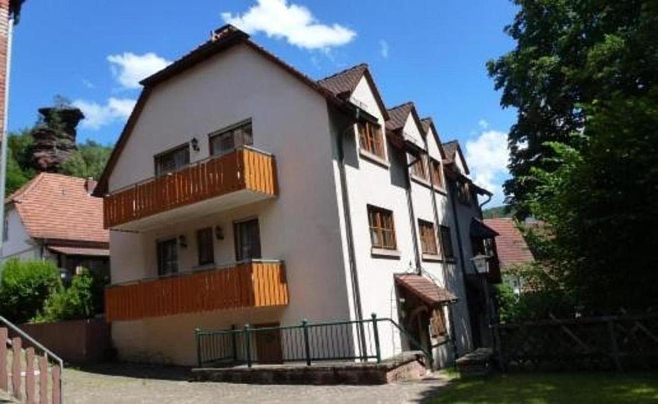 Pension - Gaestehaus Zum Pfaelzerwald Hinterweidenthal Eksteriør bilde